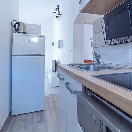 Luka Lucica Apartment Vir Exterior photo