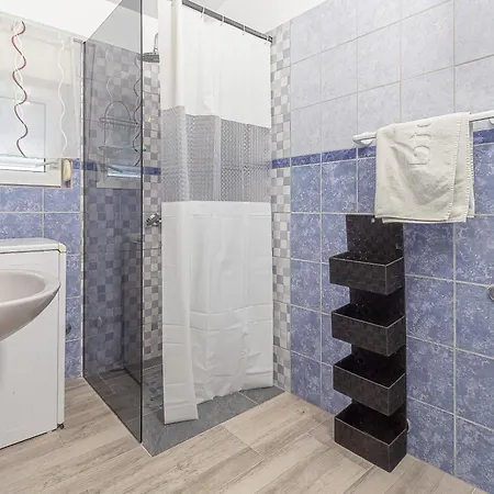 Luka Lucica Apartment Vir Exterior photo