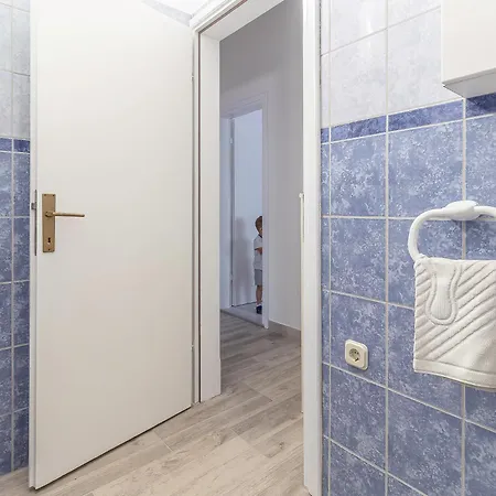 Luka Lucica Apartment Vir Exterior photo