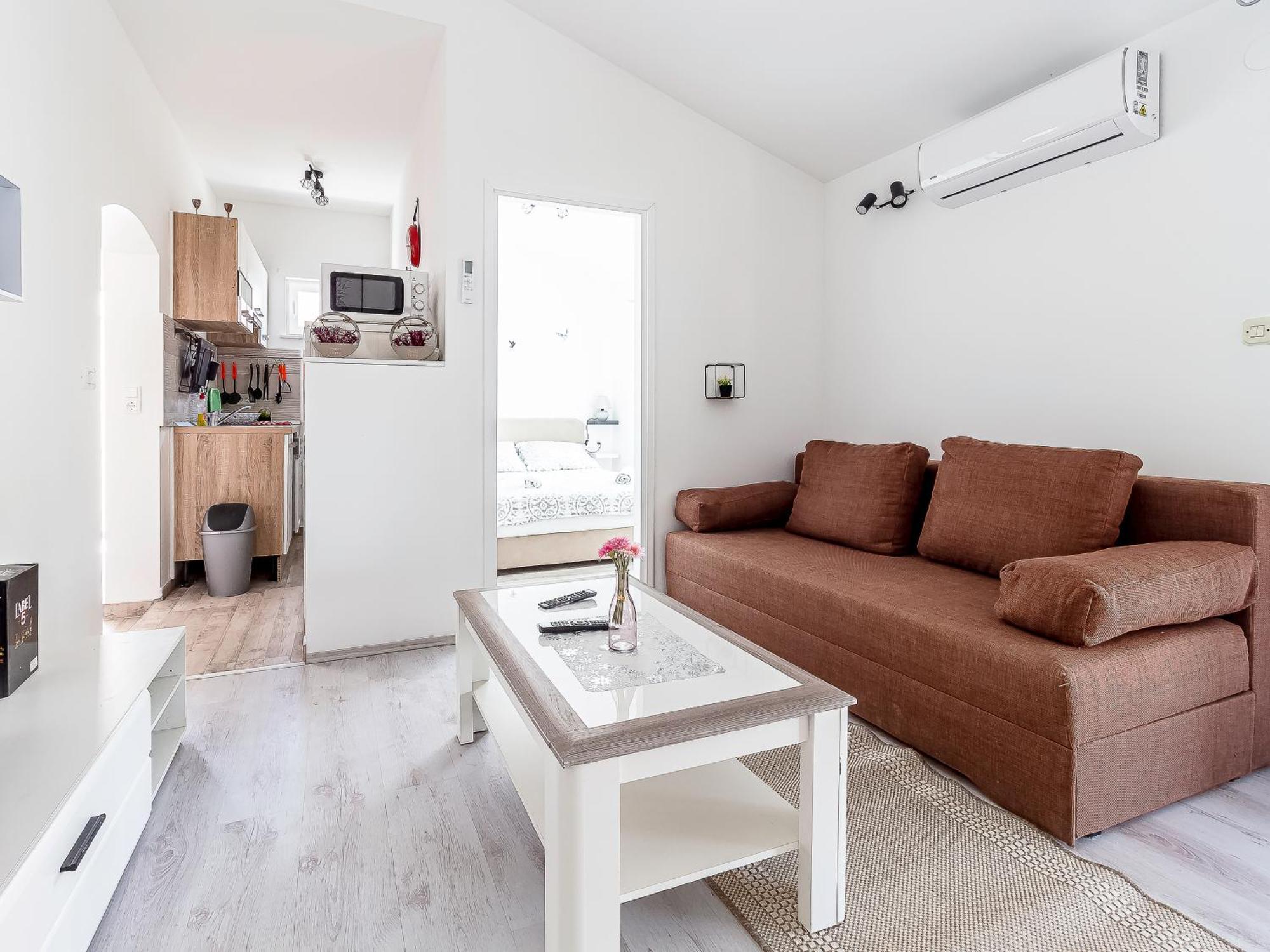 Apartment Luka Lucica